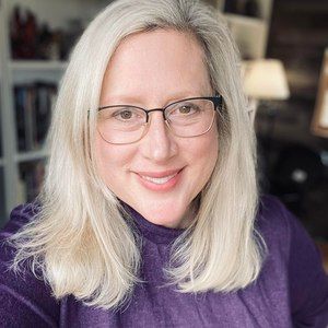 Meet your Posher, Jennifer